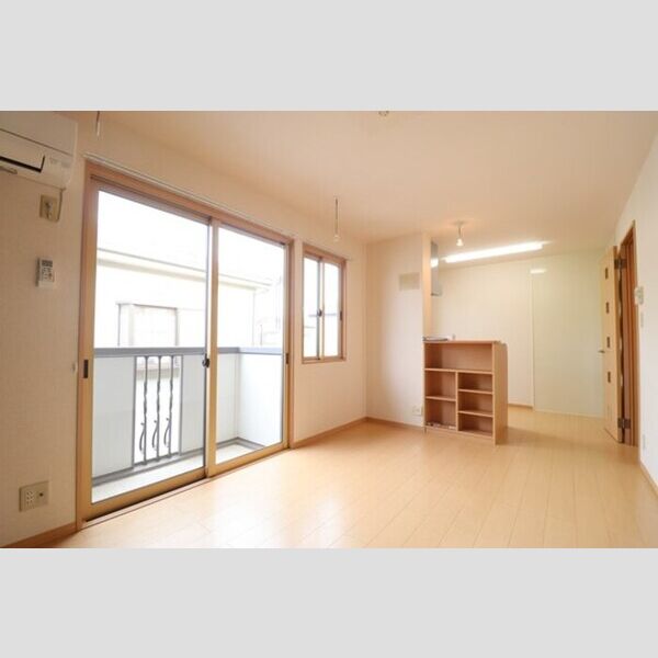 モナリエ古ヶ崎Ⅱ 洋室　10.5帖