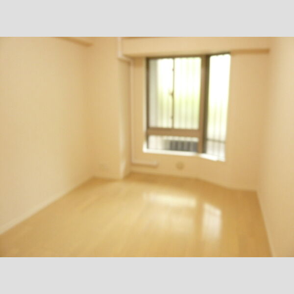 ハートビートベース横濱根岸101号室 洋室