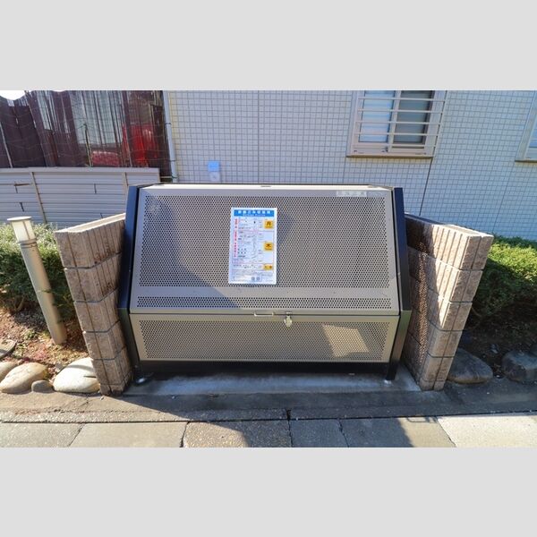 ハーベストテラス　EAST ゴミストッカー