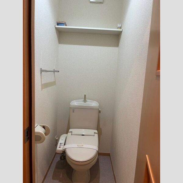 メゾン　プリメーロ102号室 トイレ