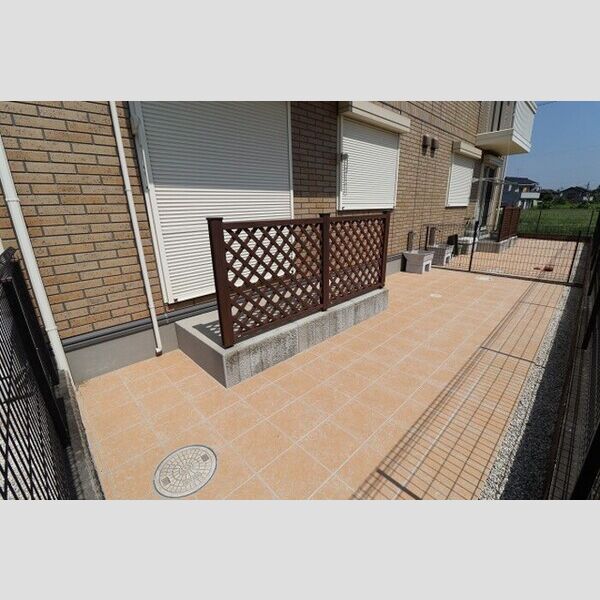 エスペランサ102号室 専用庭