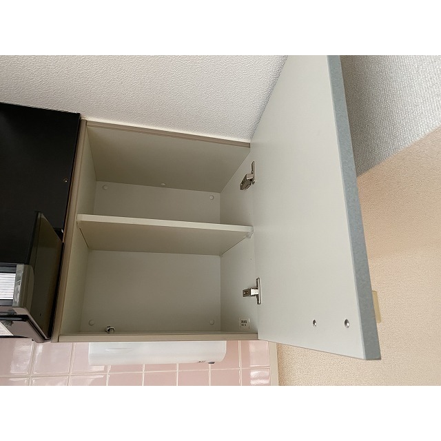 スターライト上池袋 キッチン上収納