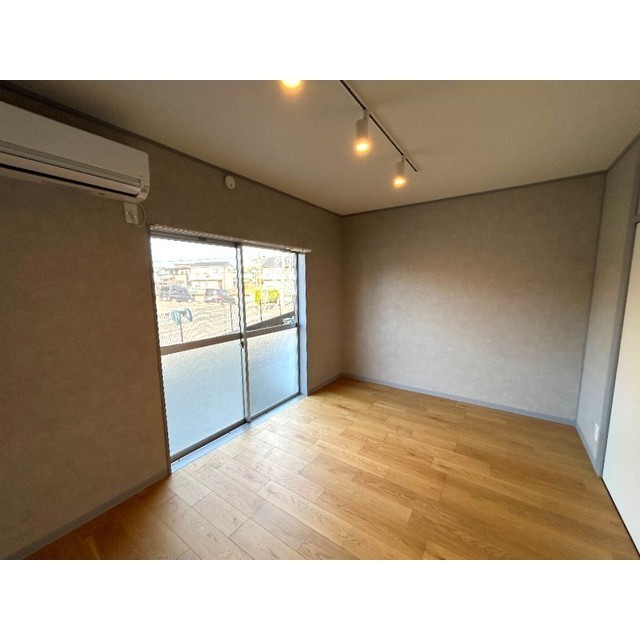 イワモトビル　ホワイトコーポラス リビング