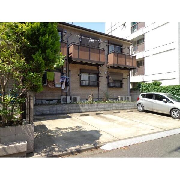 アルテ・K201号室 駐車場