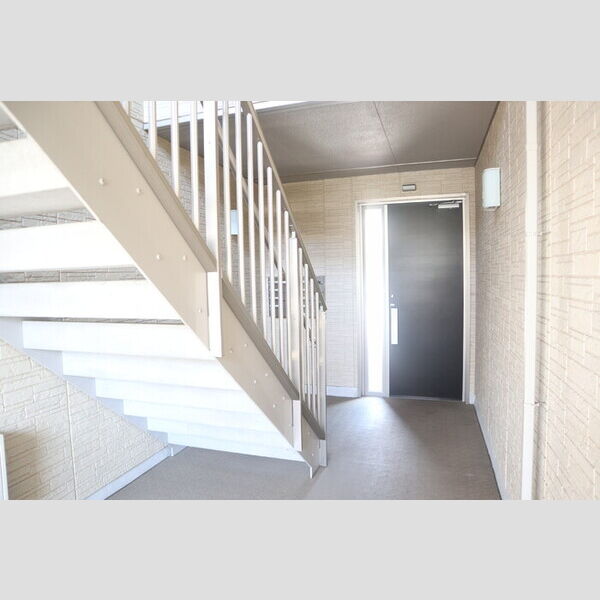 サザンボヌール 階段室