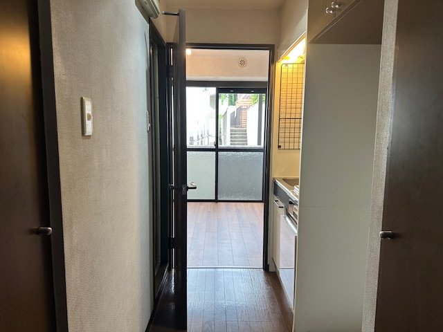 ＪＬＢグランエクリュ松濤2階 玄関