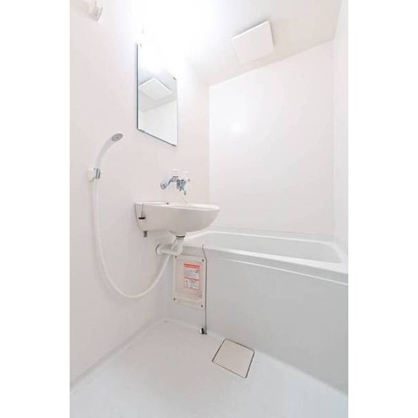 エムズ横浜0201号室 お風呂