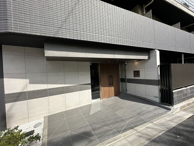 コンシェリア中野弥生町 ＴＨＥ ＲＥＳＩＤＥＮＣＥ206号室 エントランス