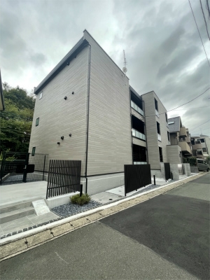 リブリ・ジョイフル諏訪1階 外観