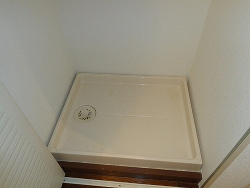 コート新橋4階 室内洗濯機置場　※2014年8月撮影