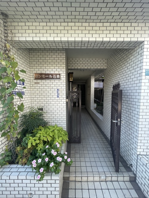 ボンモール石森0201号室 エントランス