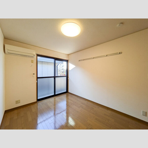Tサクセッソ203号室 洋室