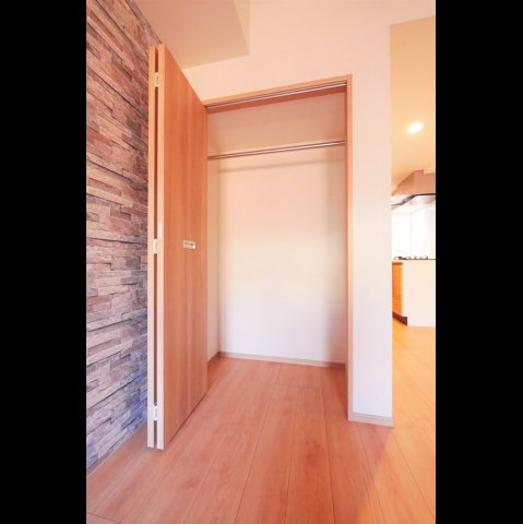 ハーモニーレジデンスパレスフロント2階 内観