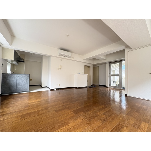 麻布YSビル 内観