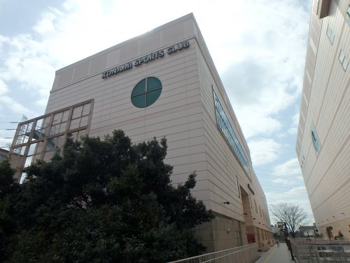 プライムアーバン新百合ヶ丘304号室 【ジム】コナミスポーツクラブ新百合ヶ丘まで456ｍ