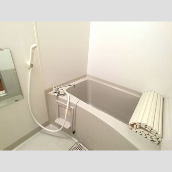 ウェルズ106号室 浴室