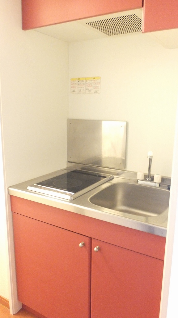 レオパレストゥー　ル　モンド 玄関