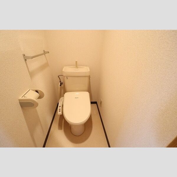 グランディール302号室 トイレ(温水洗浄暖房便座)