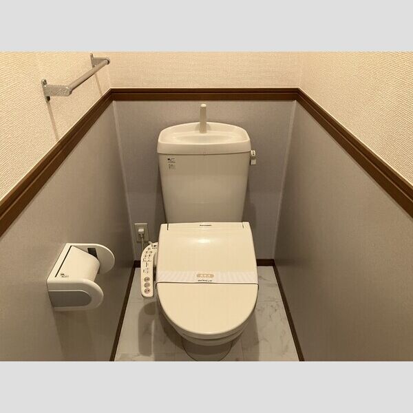 ベネツォーネ　C 温水洗浄暖房便座