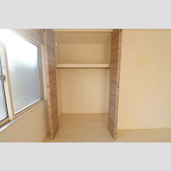 ソウソウ・ソンケン・リュウビ　ソンケン クローゼット