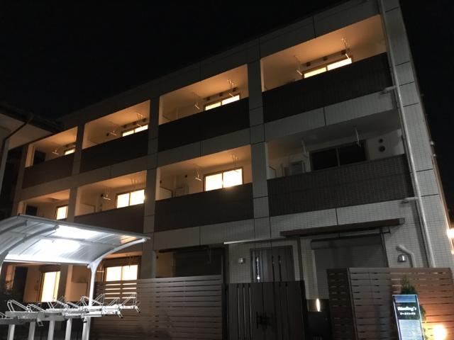 Riesling’s 外観写真（昼）