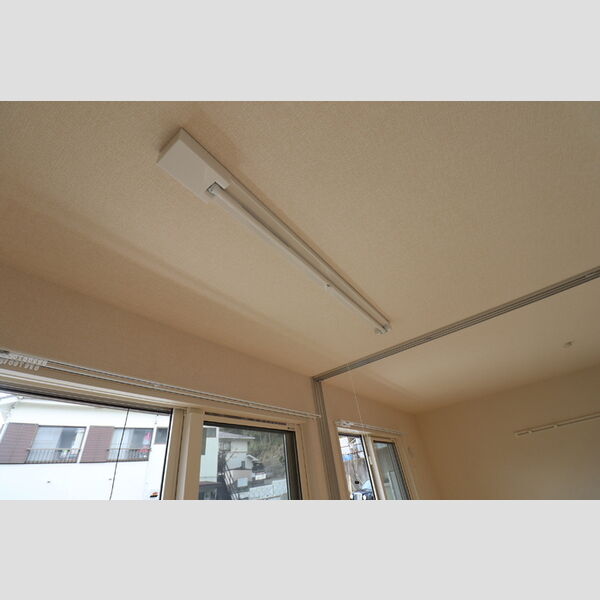 楓Ⅲ103号室 室内物干し