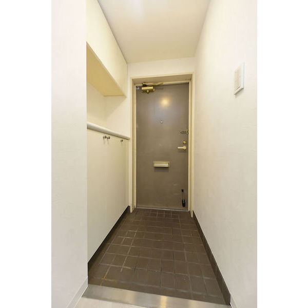 クレールメゾン0402号室 玄関