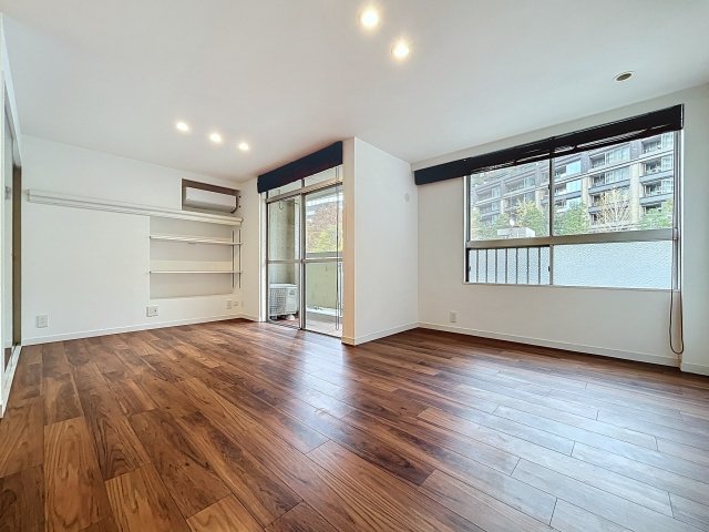 三田第二コーポラス リビング