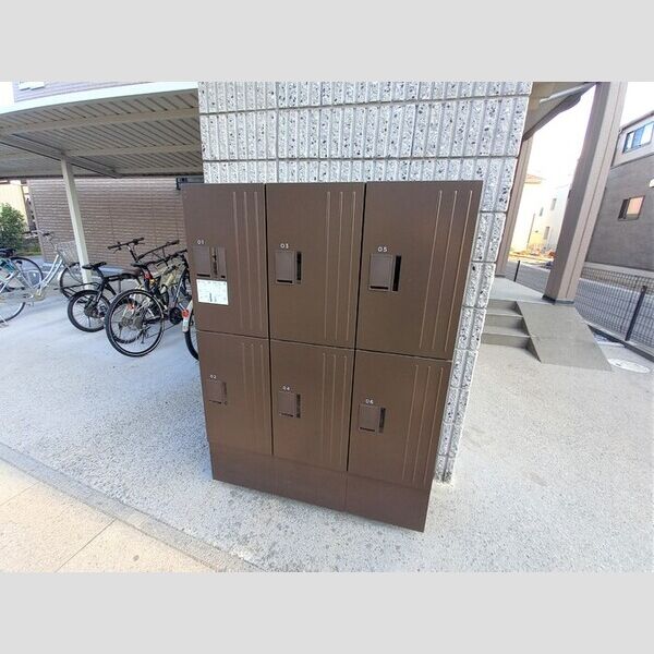 グランディール 宅配ボックス