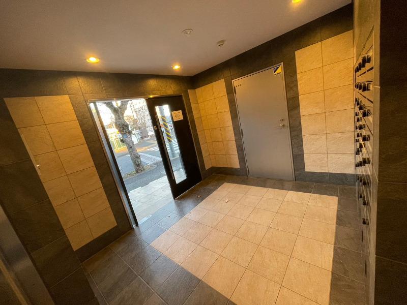 スカイコートパレス鷺沼2階 エントランス