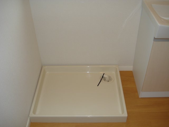 パインテール203号室 　洗濯機置き場（イメージ）