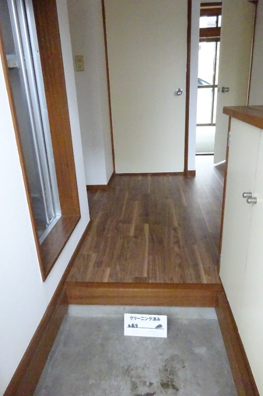 リバーハウス 玄関