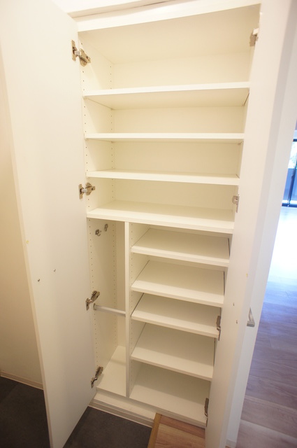 アールリエット津田沼 下駄箱