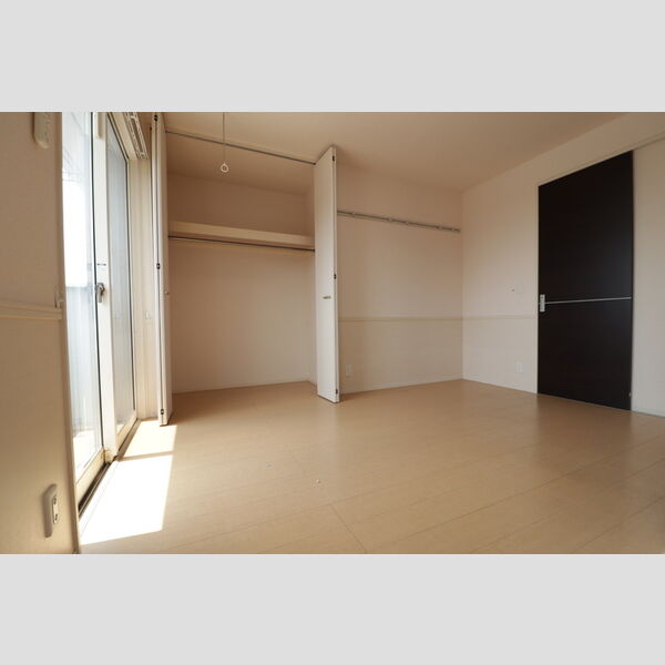 シャリテレーヴ　A201号室 洋室