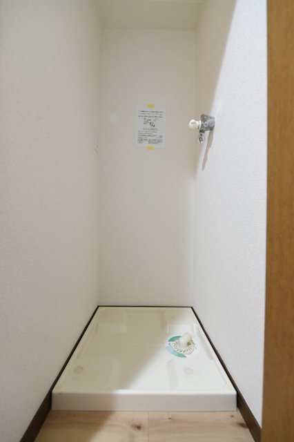 エクセリア都立大 室内洗濯機置場