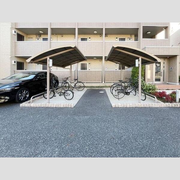 パークフラッツ202号室 駐輪場