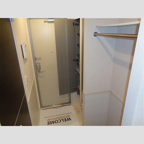 メゾンあき307号室 玄関