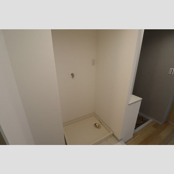 ビラ・ジュニペラス　A棟202号室 A202　洗濯機置き場