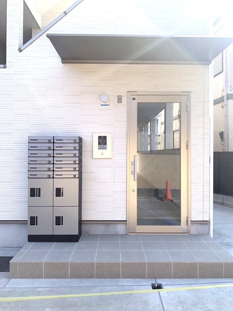 ラウレア千葉中央0101号室 建物入口