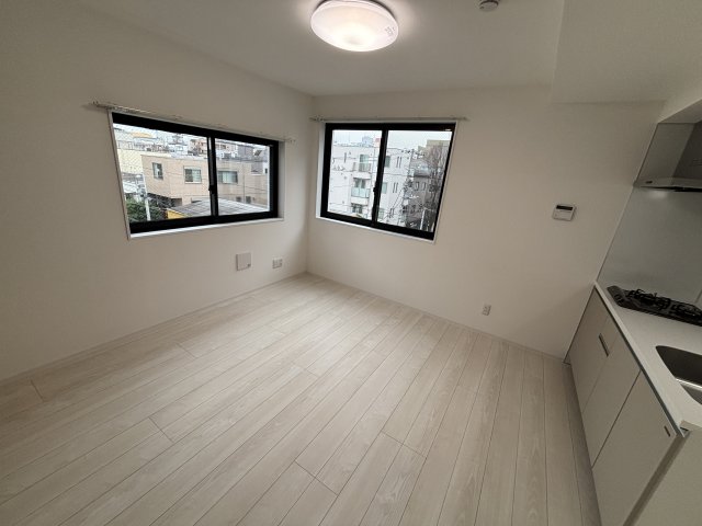 ブライト住吉402号室 リビング