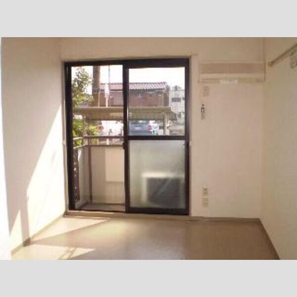 ルミエール末広201号室 101室内