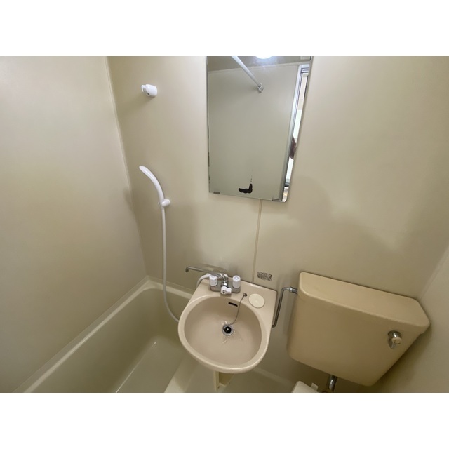 アップルハウス三ツ沢南町102号室 同建物別部屋の参考画像