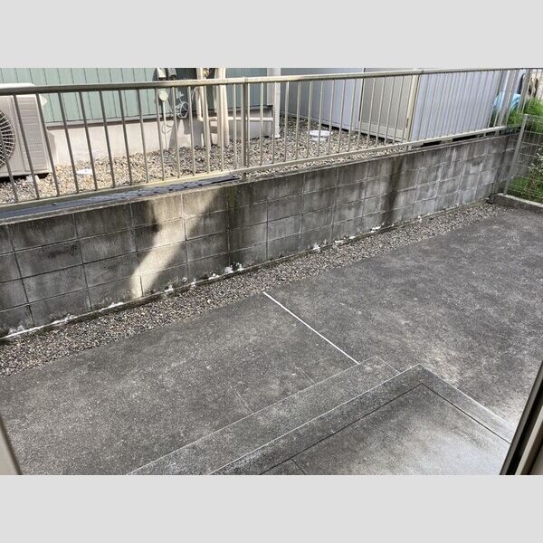 フェザント　東館102号室 専用庭