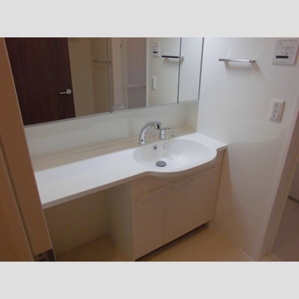 ソレイユM 洗面化粧台