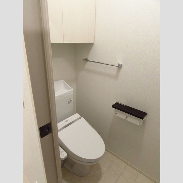 トップXI202号室 トイレ