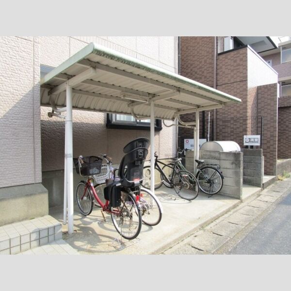 サニーコート11 駐輪場