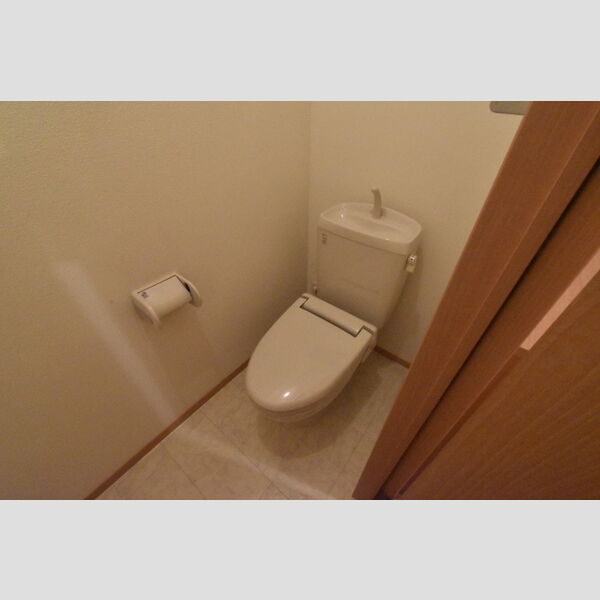 クレール四季彩の丘　六番館103号室 トイレ(暖房便座)