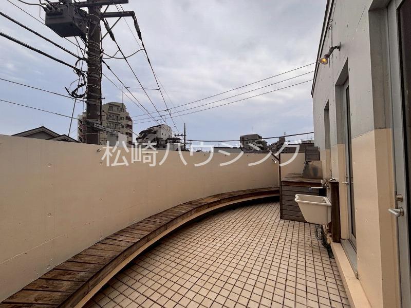 TRINITE Rouge3階 バルコニー