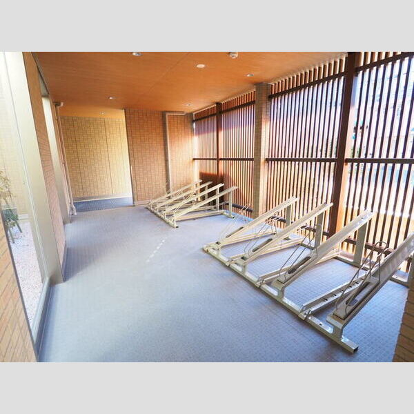 T's TERRACE 大倉山 駐輪スペース