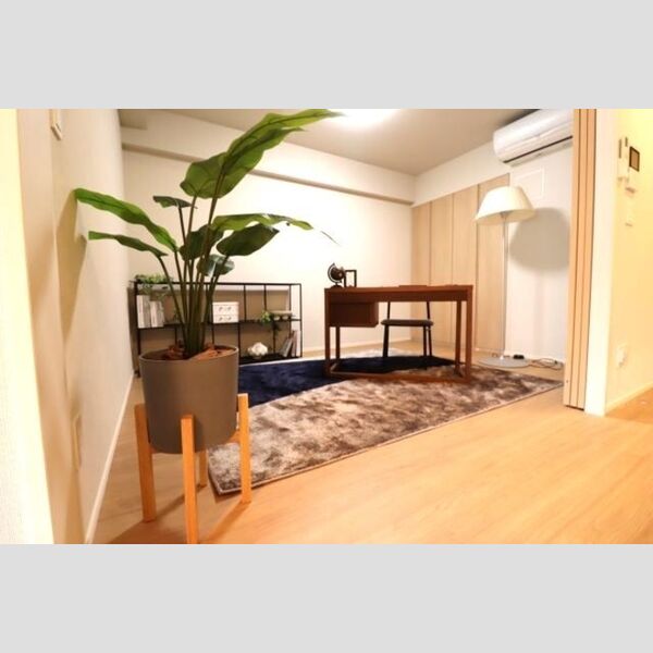 サンジョイアゼロ205号室 洋室6、1帖